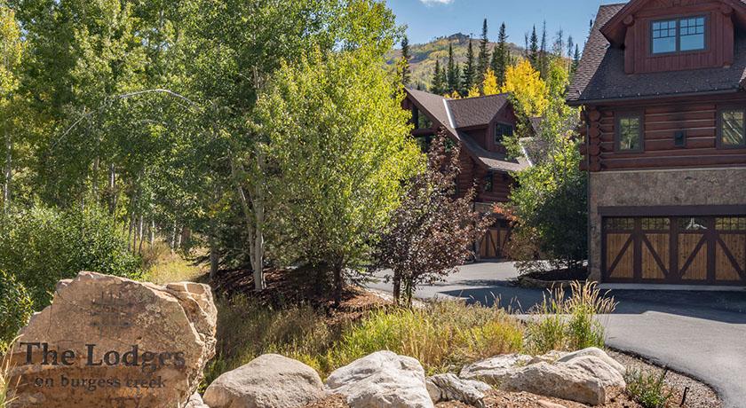 Sticks and Stones Lodge