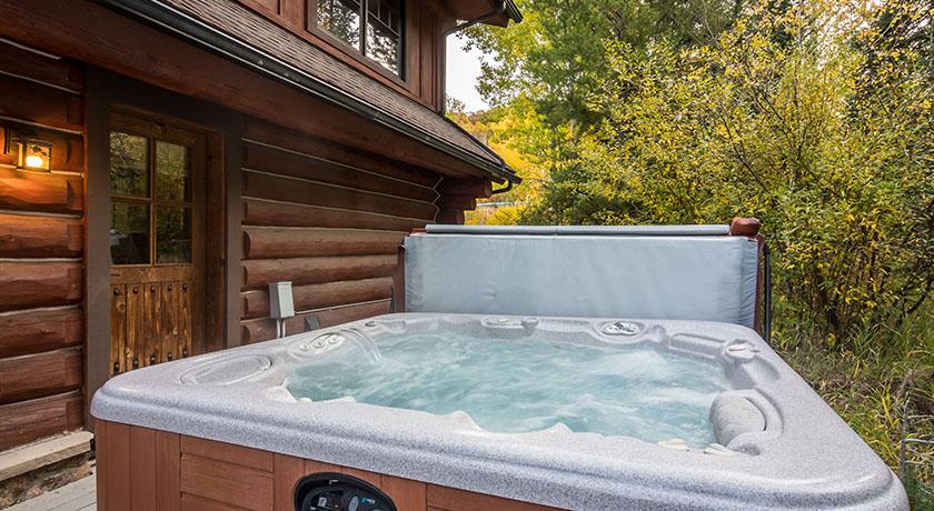 Sticks and Stones Lodge