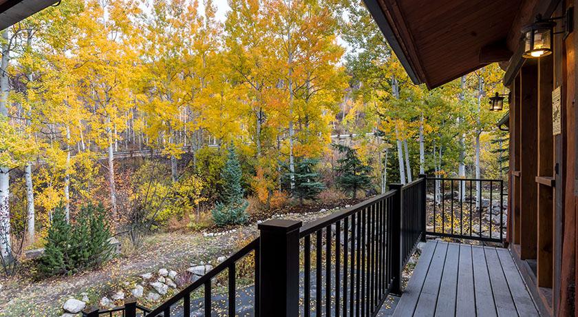 Sticks and Stones Lodge