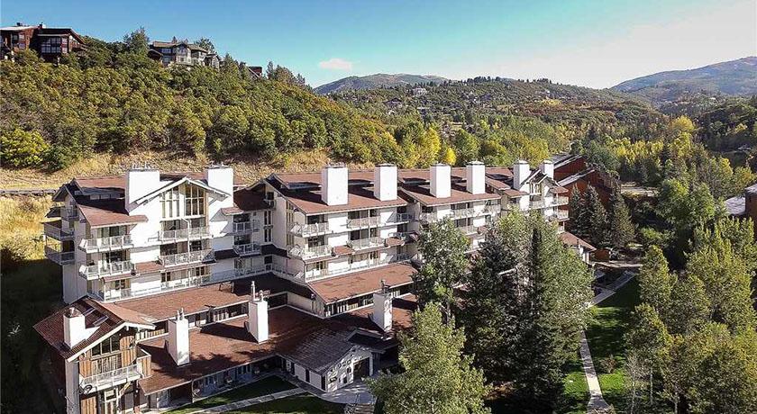 Ski Time Square Condominiums