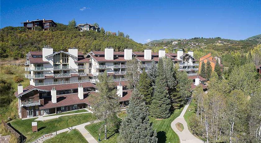 Ski Time Square Condominiums