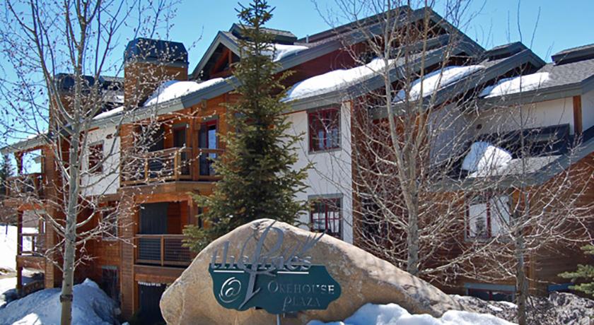 Pines at Ore House Plaza