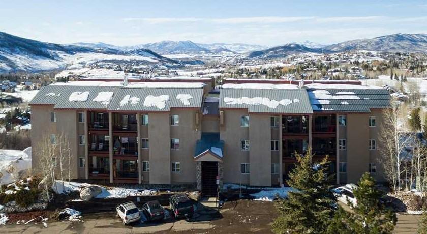 Ridgecrest Condominiums