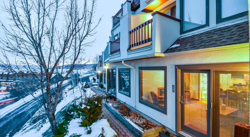 Storm Watch Condominiums