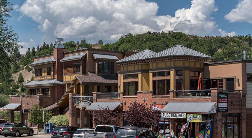 Waterside Village Townhomes