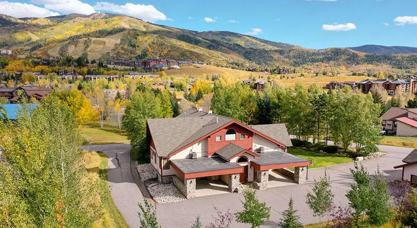 Majestic Vista Chalet