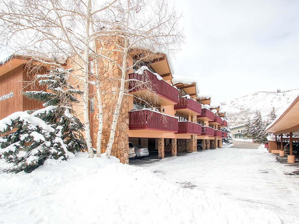 Lichenhearth Townhomes by Snowmass Vacations 