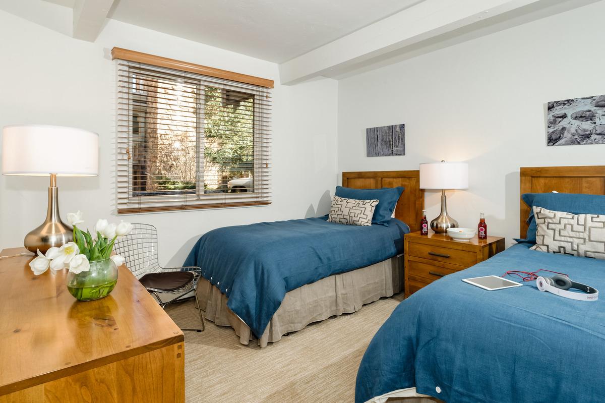 Aspen Alps - Standard