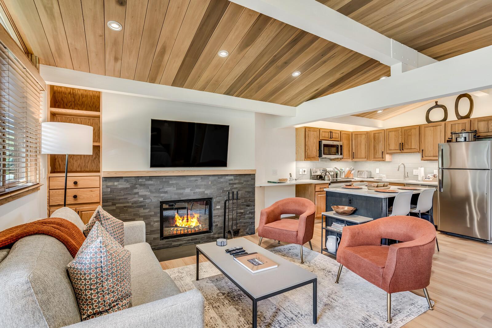 Laurelwood Condominiums