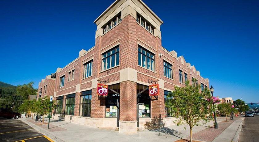 Alpenglow Condominiums