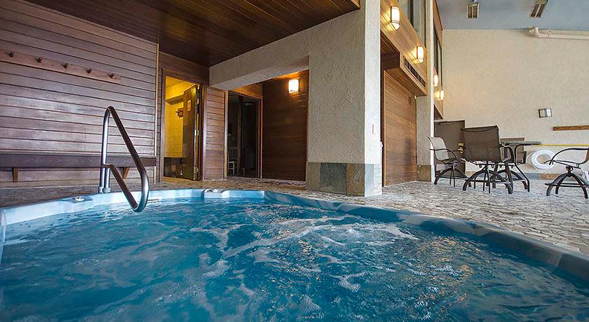 Bronze Tree Condominiums