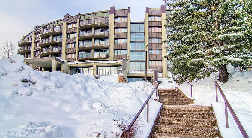 Bronze Tree Condominiums