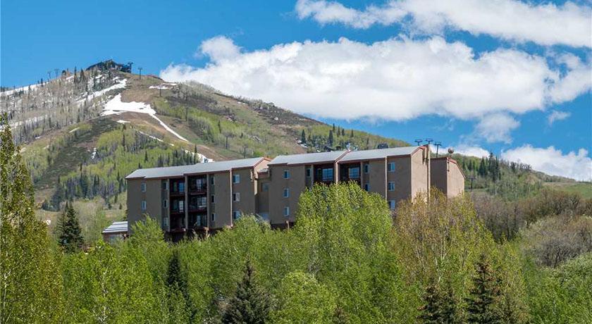 Ridgecrest Condominiums