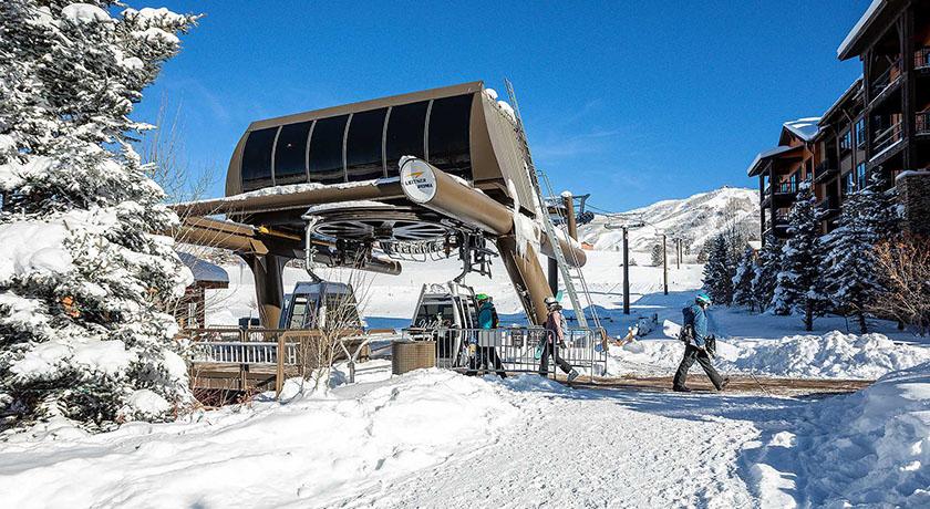 Trailhead Lodge at Wildhorse Meadows